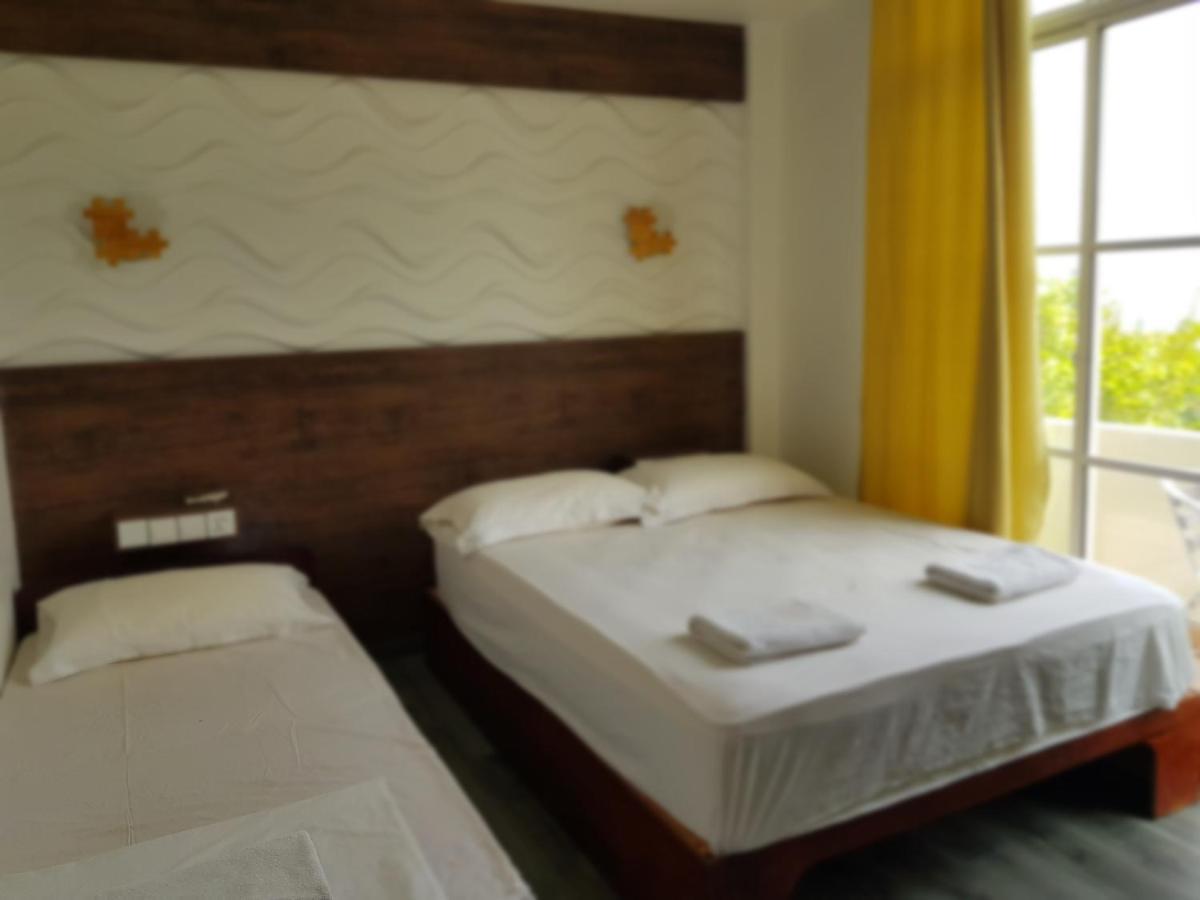 Leisure Boutique Hotel Maafushi Buitenkant foto